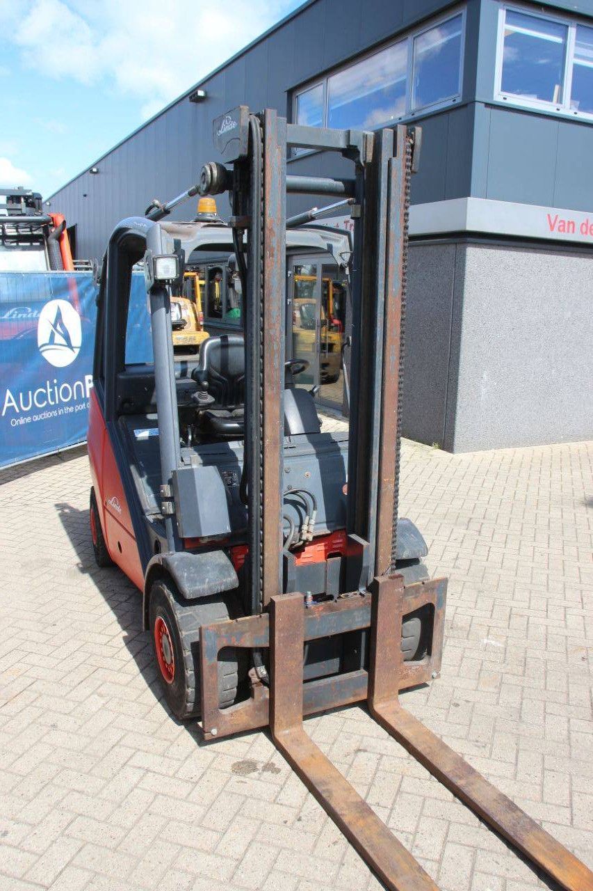 Linde H30D Diesel-Gabelstapler 3000 kg 5,2 m 2003
