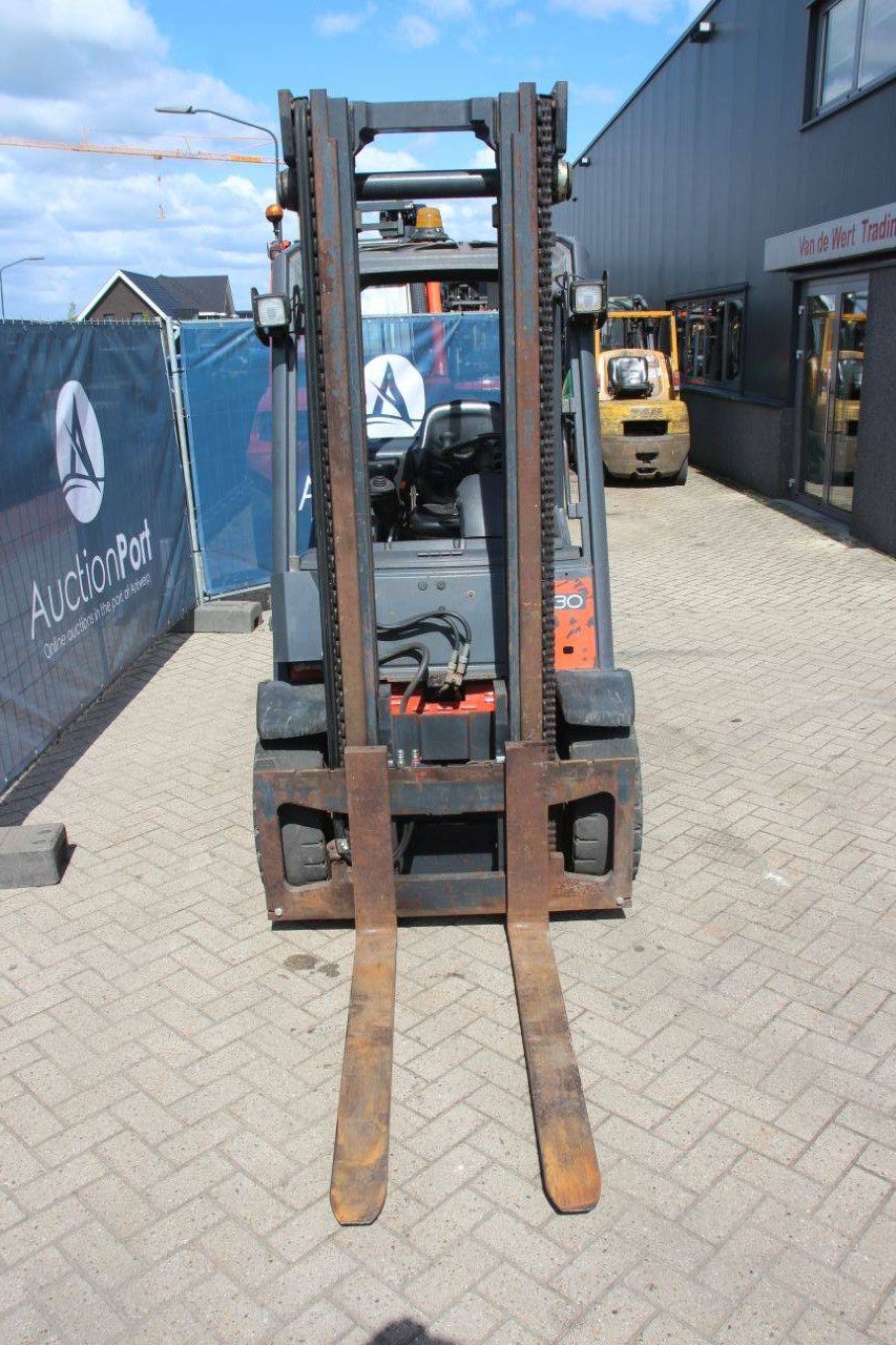 Linde H30D Diesel-Gabelstapler 3000 kg 5,2 m 2003