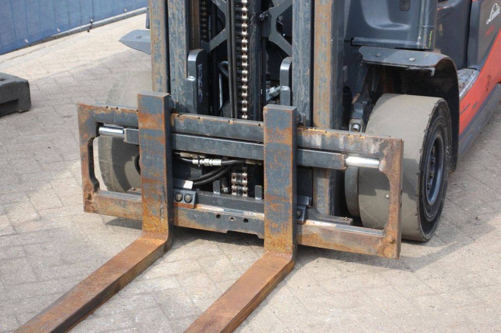 Linde H25D-01 Diesel-Gabelstapler 2500 kg 2020