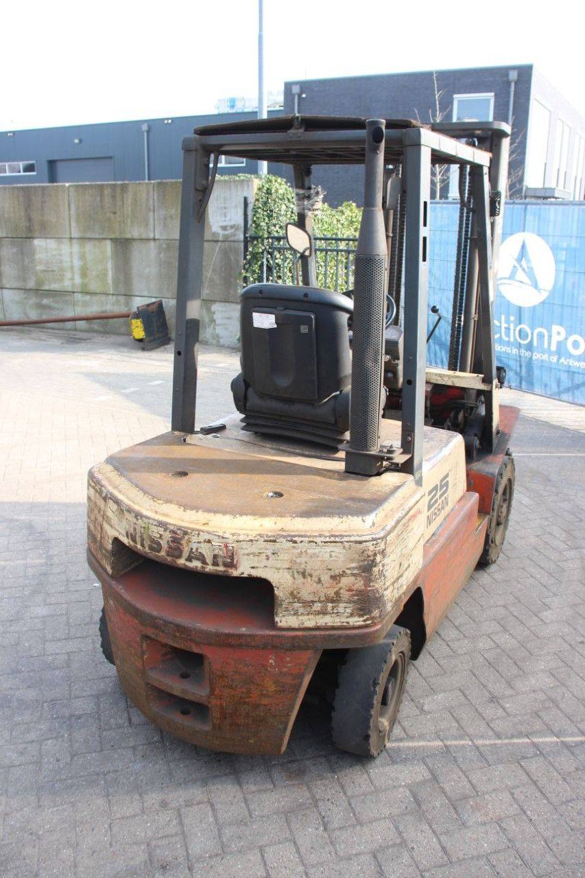 Gabelstapler Nissan FJ02A25 Diesel 2500 kg