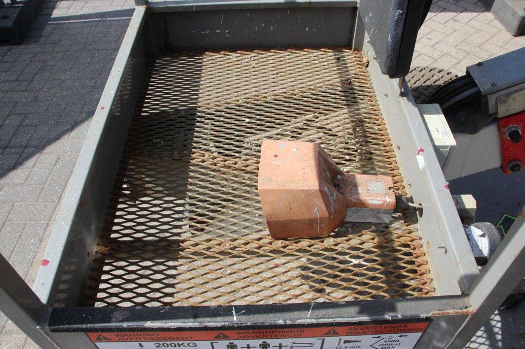 Knikarmhoogwerker Nifty HR12NDE Elektrisch+Diesel 12m 2015