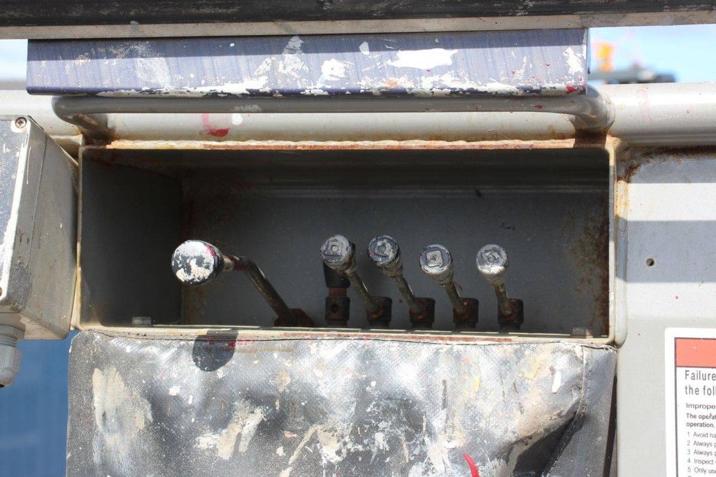 Knikarmhoogwerker Nifty HR12NDE Elektrisch+Diesel 12m 2015