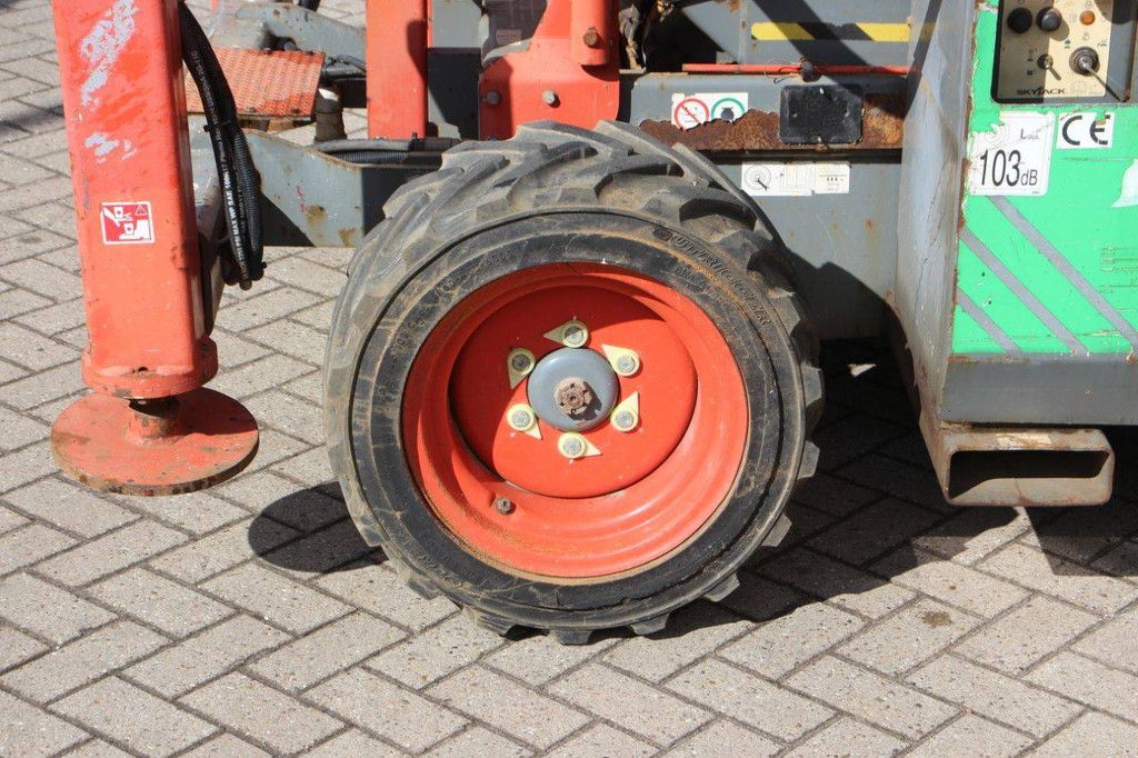 Schaarhoogwerker SkyJack SJ6832RT Diesel 12m 2015