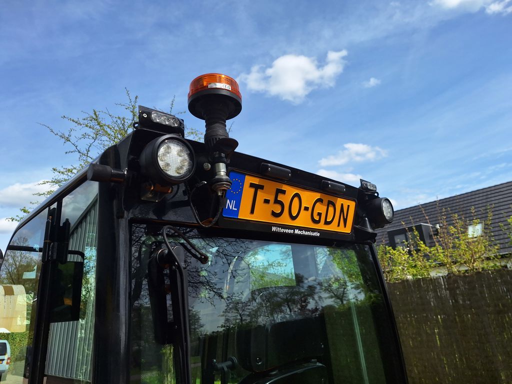 Giant G2700HD+ xtra CAB