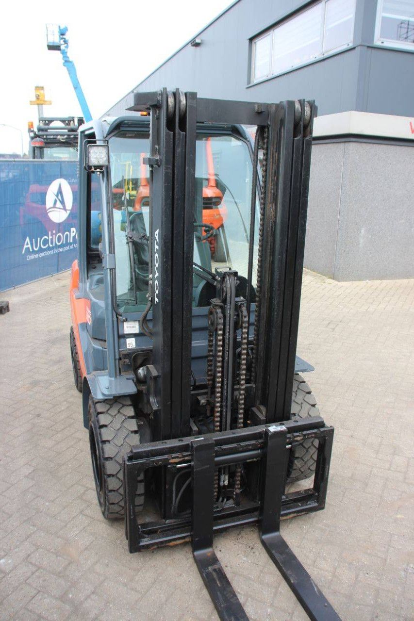 Heftruck Toyota 06-8FG30F LPG 3000kg 4.3m 2019