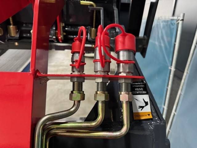 Schranklader Nuoman T330XL Rood Diesel 2025 Nieuw