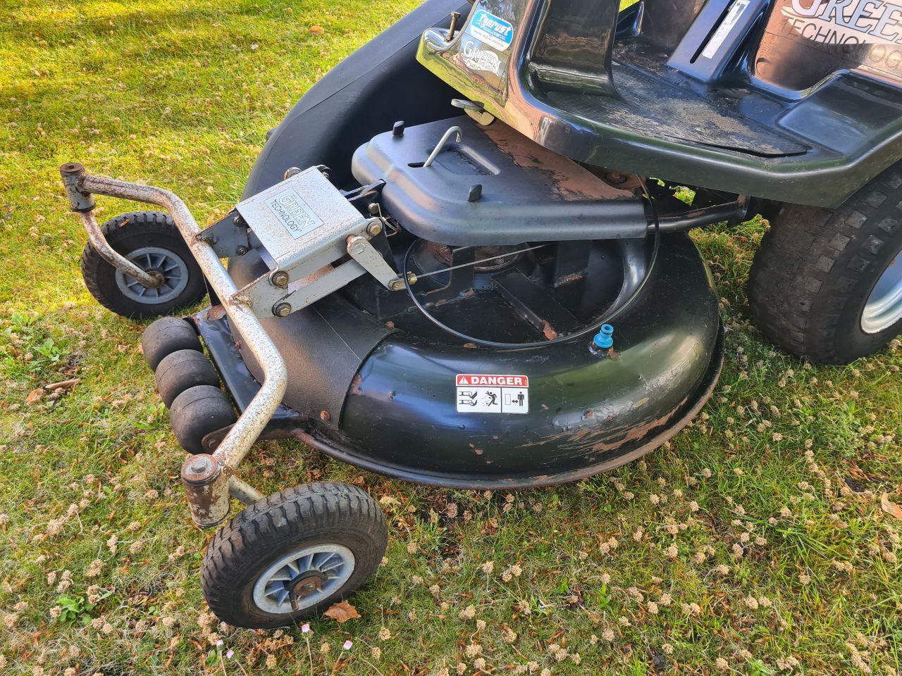 GTM frontmaaier met opvangbak hydrostaat.