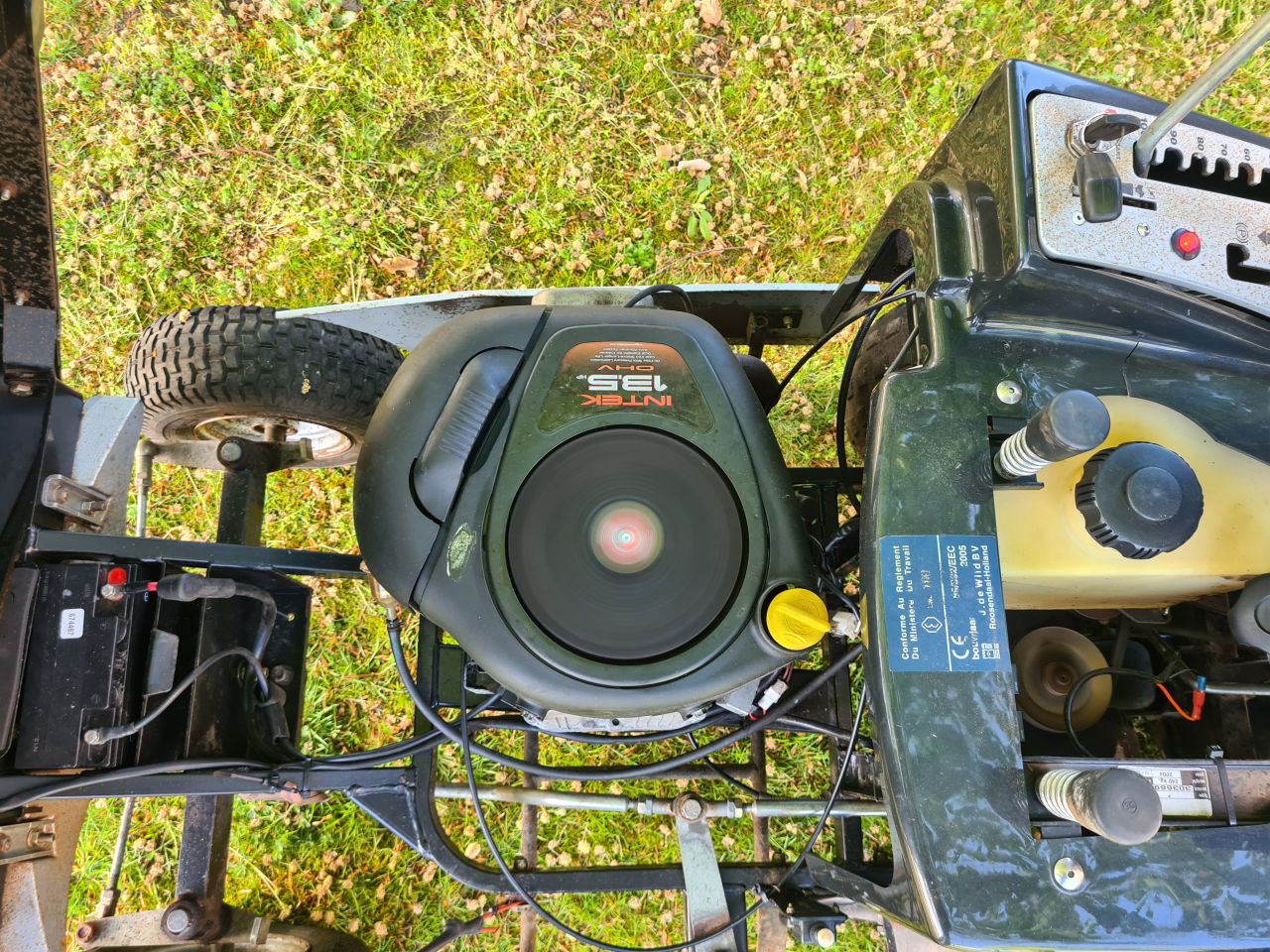 GTM frontmaaier met opvangbak hydrostaat.