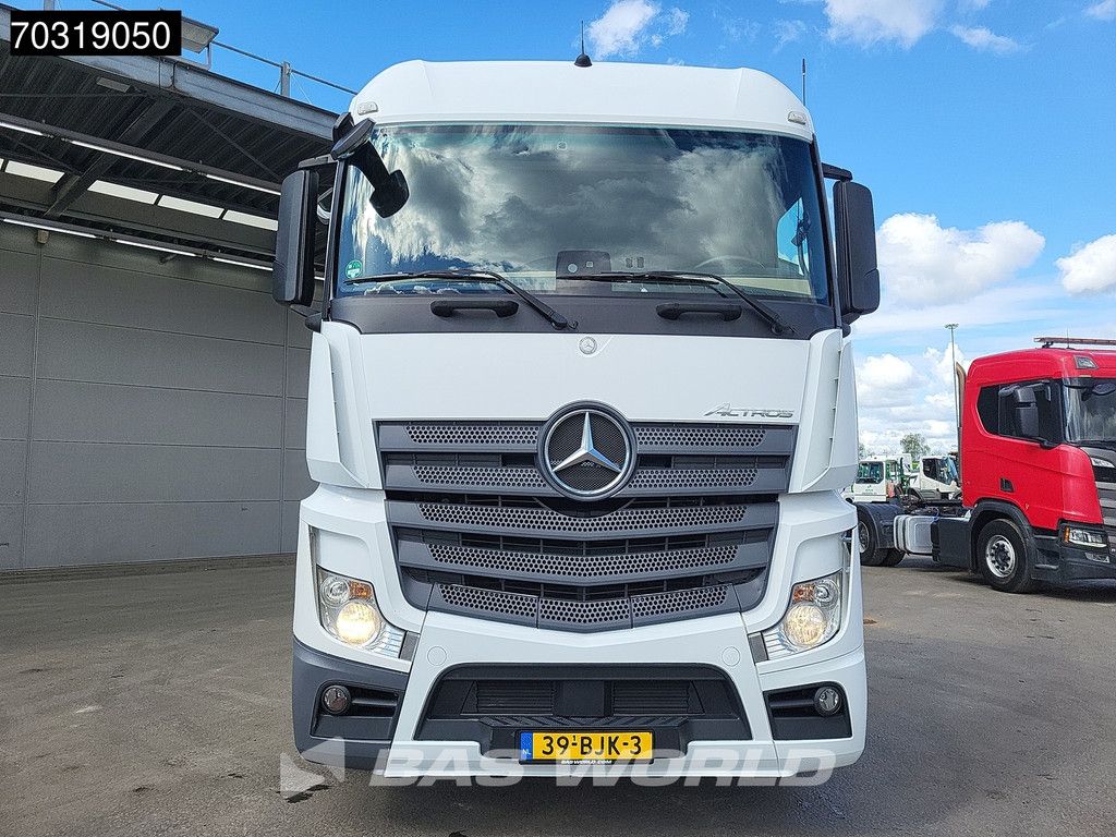 Mercedes Actros Actros 1842 4X2 NL-Truck StreamSpace 2xTanks