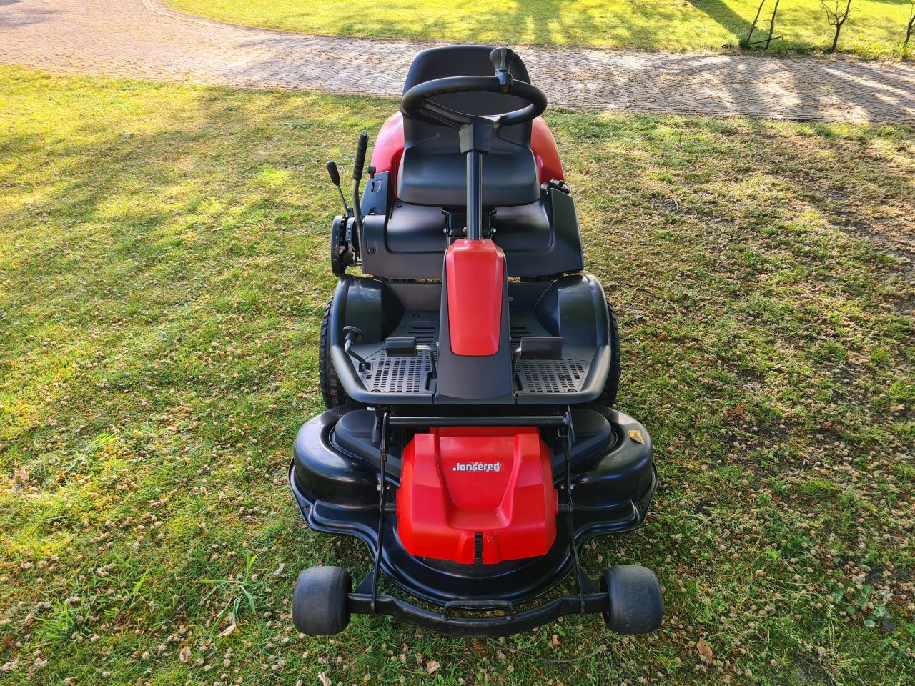 Jonsered Husqvarna FR 2213 MA frontmaaier hydrostaat.