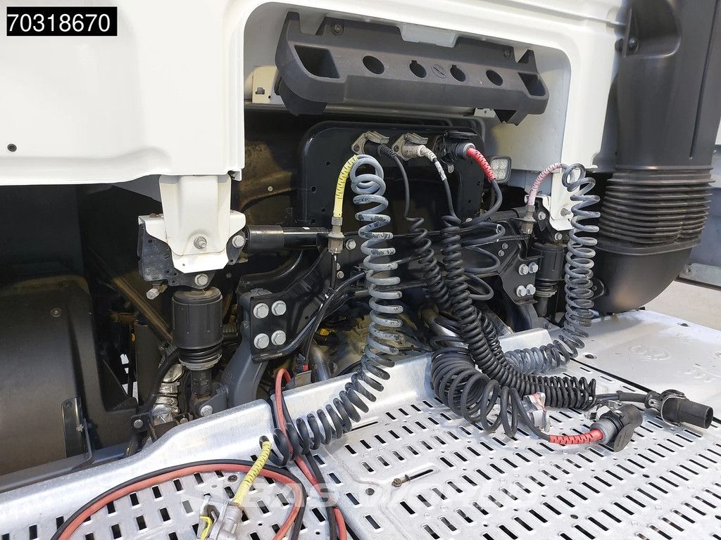 DAF XF 530 4X2 SSC Retarder 2xTanks ACC Standklima