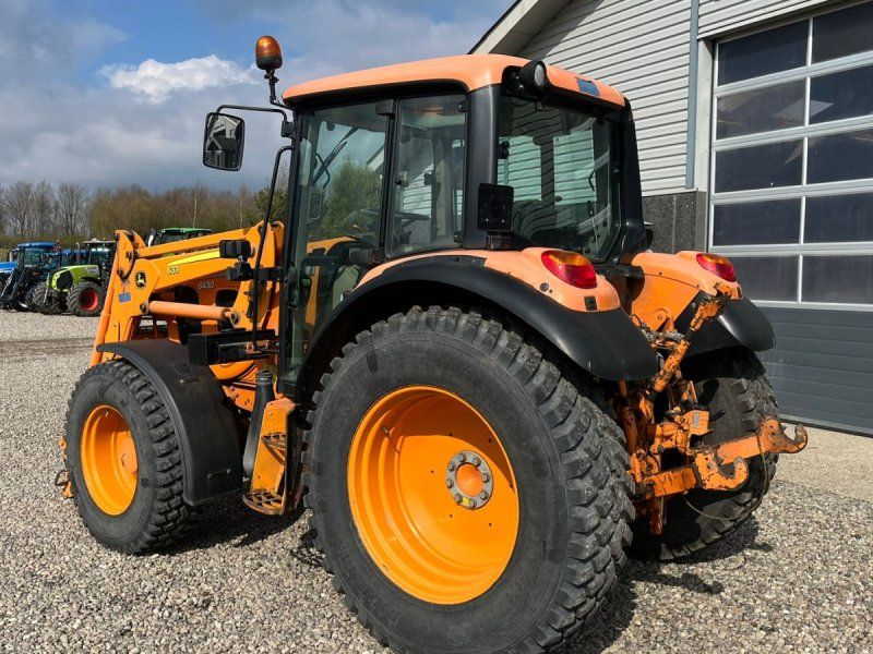 John Deere 6430 Med frontlæsser og veæk