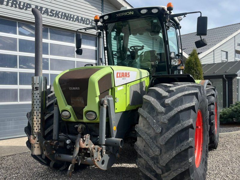 Claas XERION 3800 Med frontlift