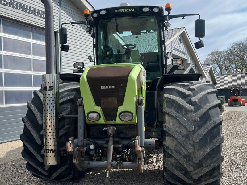 Claas XERION 3800 Med frontlift