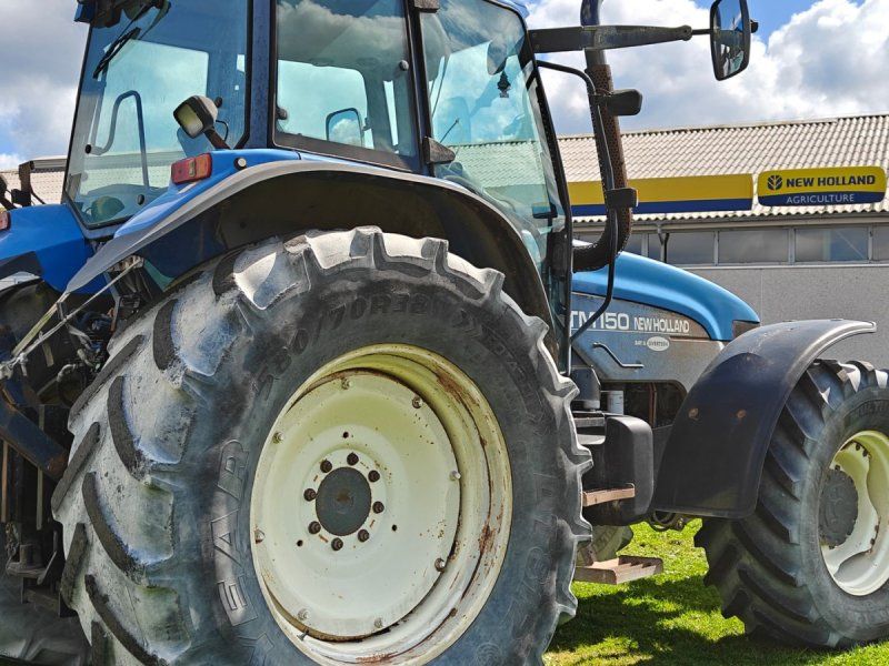 New Holland TM150