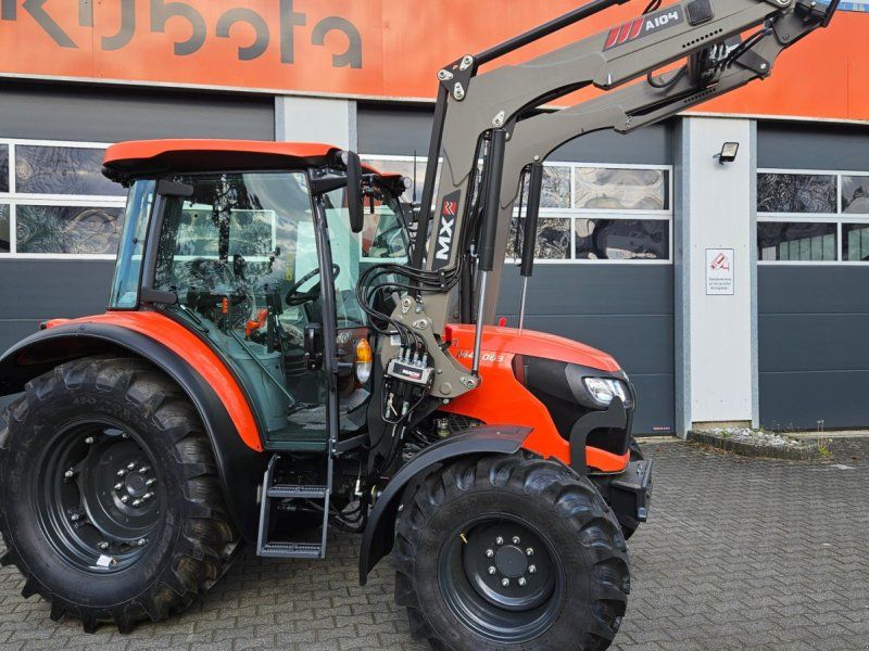 Kubota M4-063 Frontlader