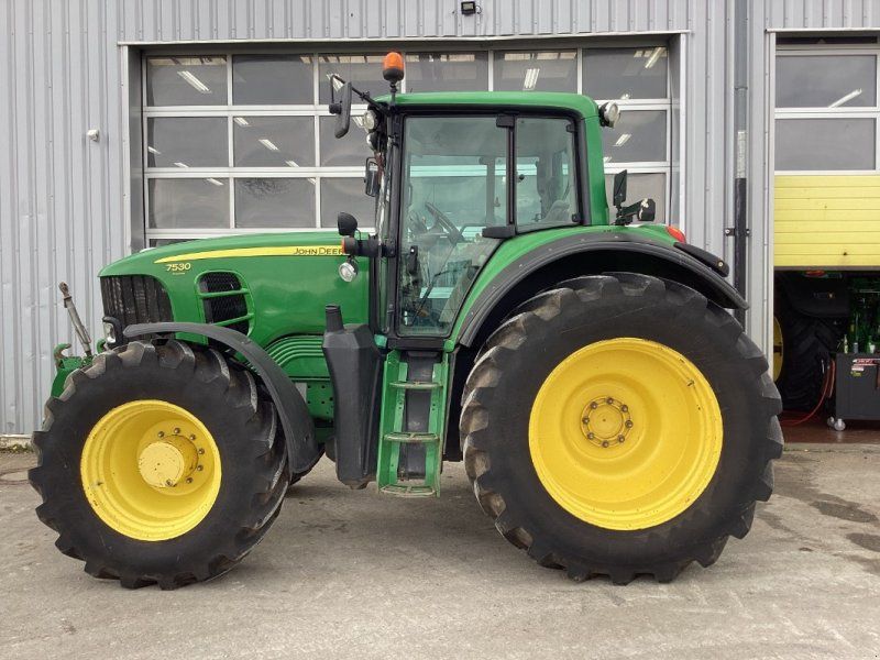 John Deere 7530 im Kundenauftrag