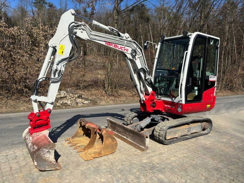 Takeuchi TB 230