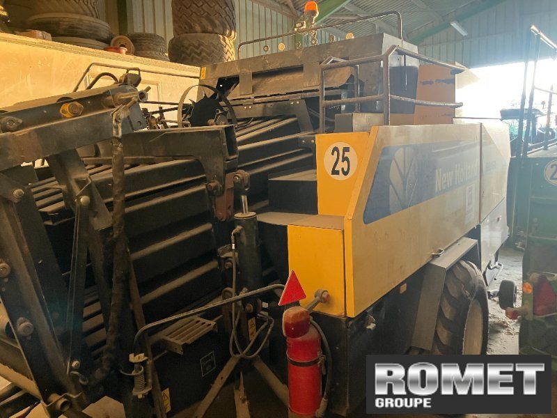 New Holland BB960A