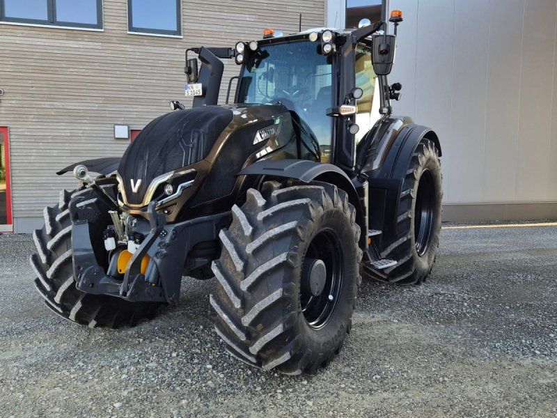 Valtra T215 D
