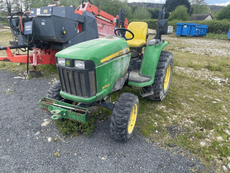 John Deere 3036E