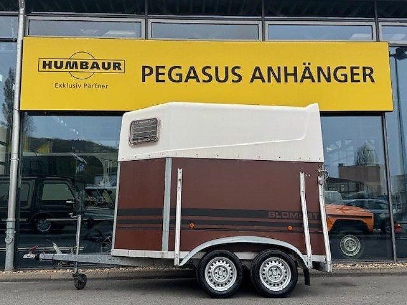 Blomert T2 Pferde Vieh Holz Poly 2t.