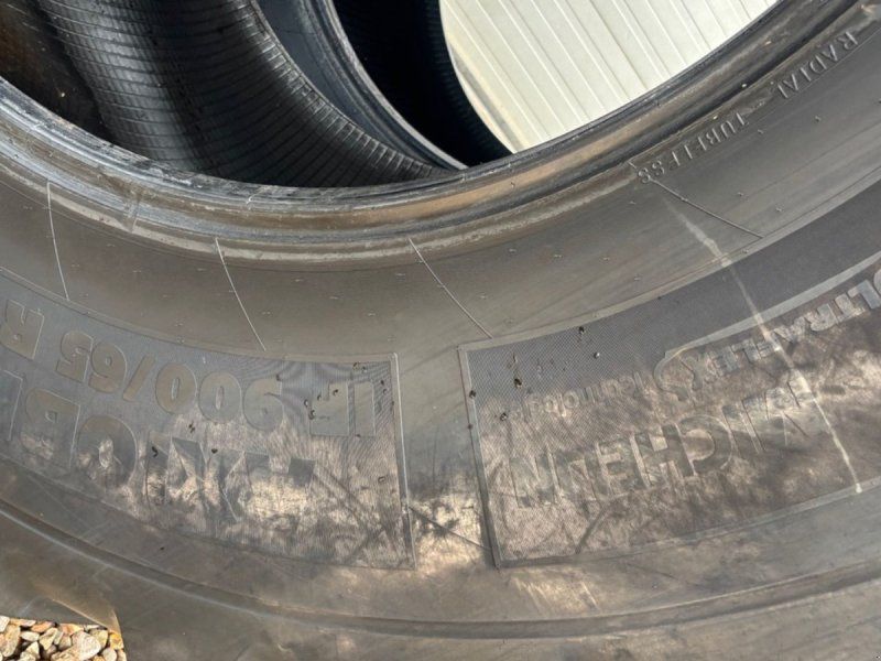 Michelin 900/65R46 & 710/60R38