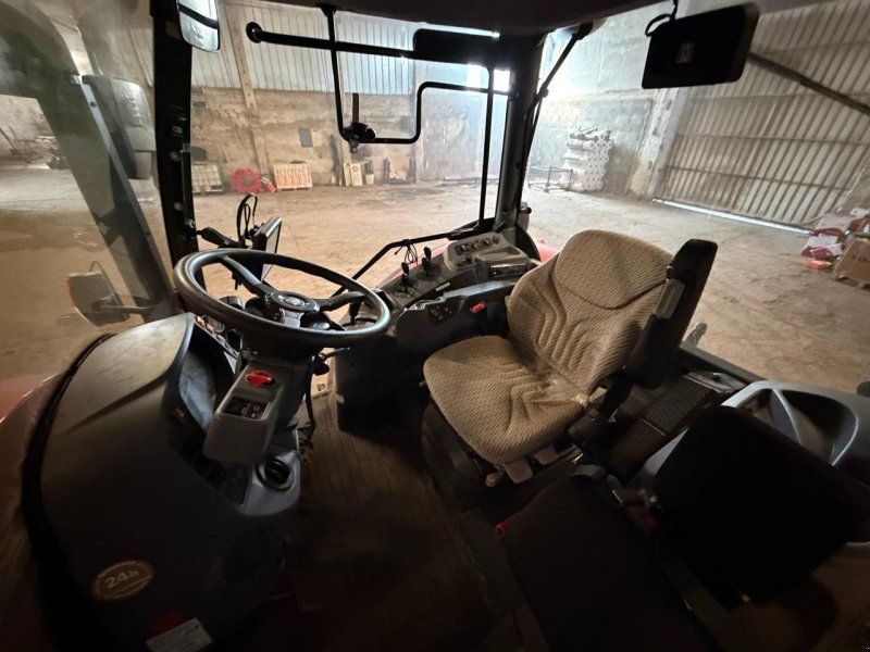 Kubota M6-121 utility