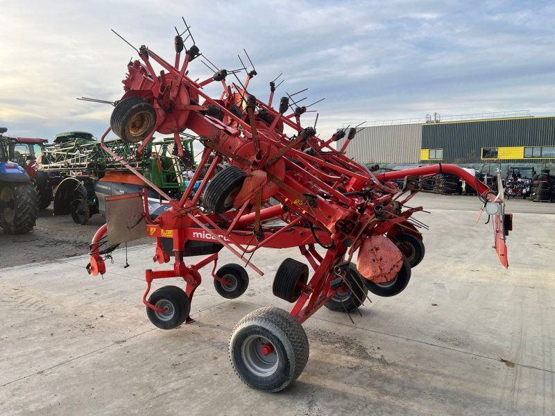 Kuhn Faneuse GF 10802 T GII