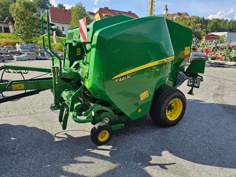 John Deere F 441 M