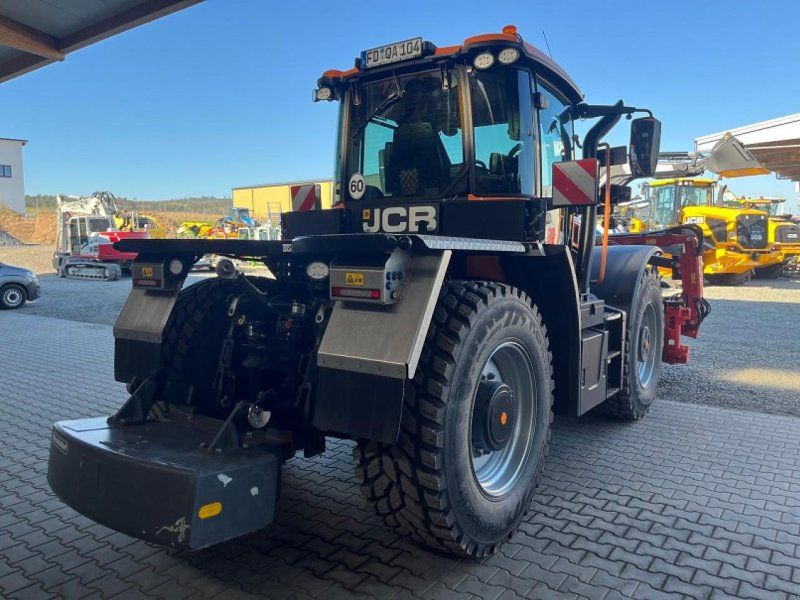 JCB 4220 Fastrac iCON Kommunal