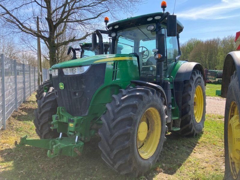 John Deere 7310R