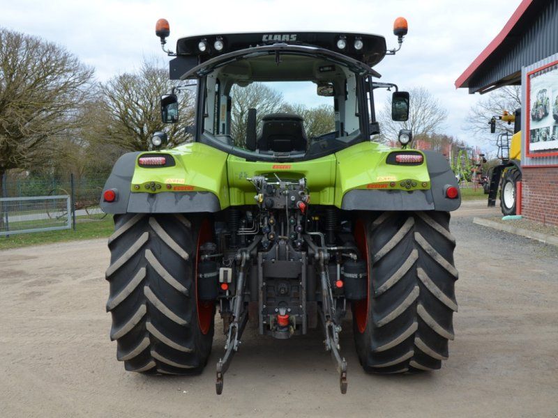 Claas ARION 550 CMATIC