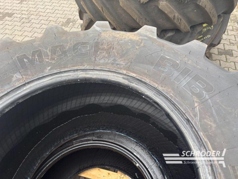 Fendt 2X 600/65 R28 / 2X 710/70 R38 MICHELIN