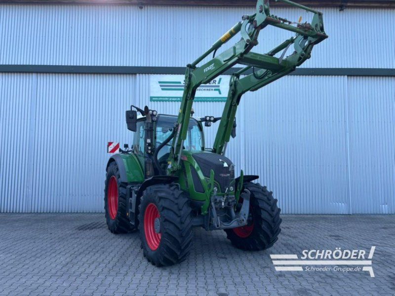 Fendt 724 S4 + CARGO 5X/90 DW