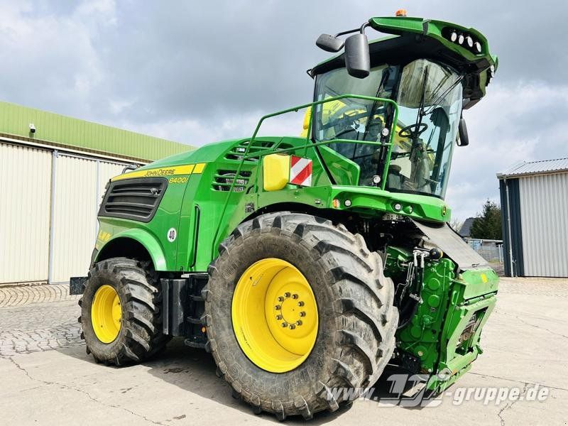 John Deere 8300