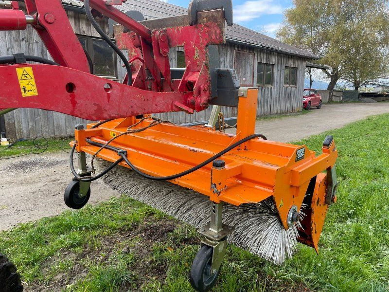 Bema Kehrmaschine 20 / 1550 mit Weidemann MV