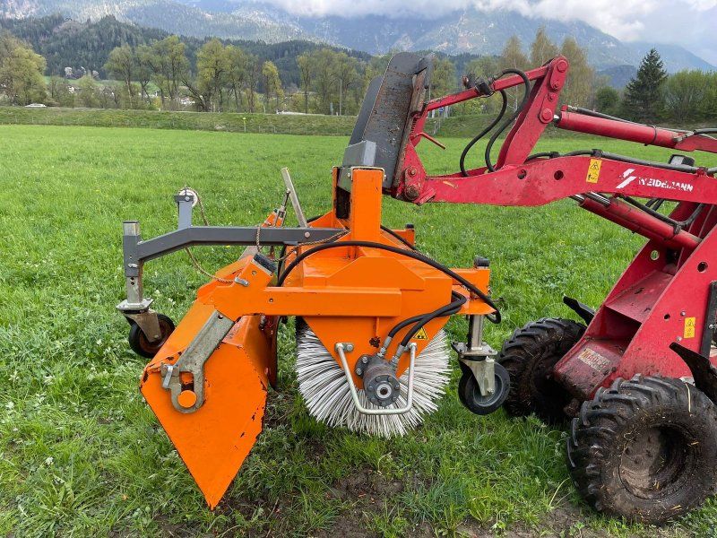 Bema Kehrmaschine 20 / 1550 mit Weidemann MV