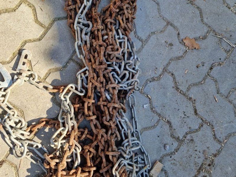 SCHNEEKETTEN   2 Stück