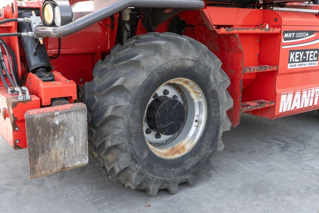 Manitou MRT 2550