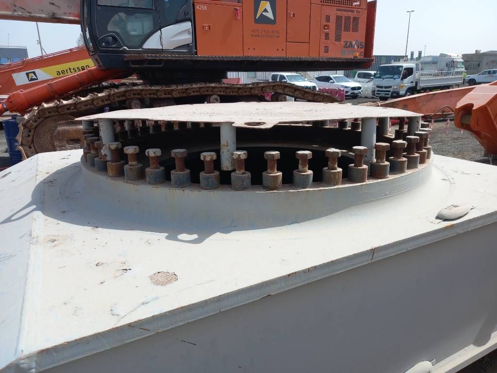 Hitachi Raiserkit for EX1200 Excavator (Abu Dhabi)