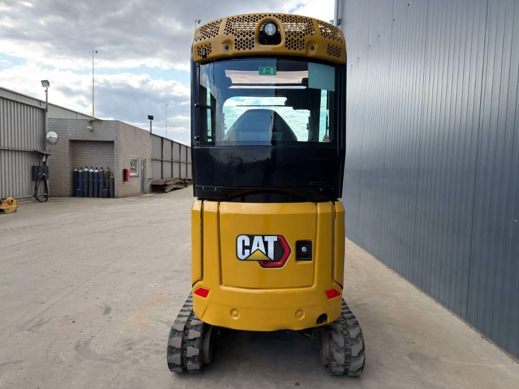 CAT 301.8