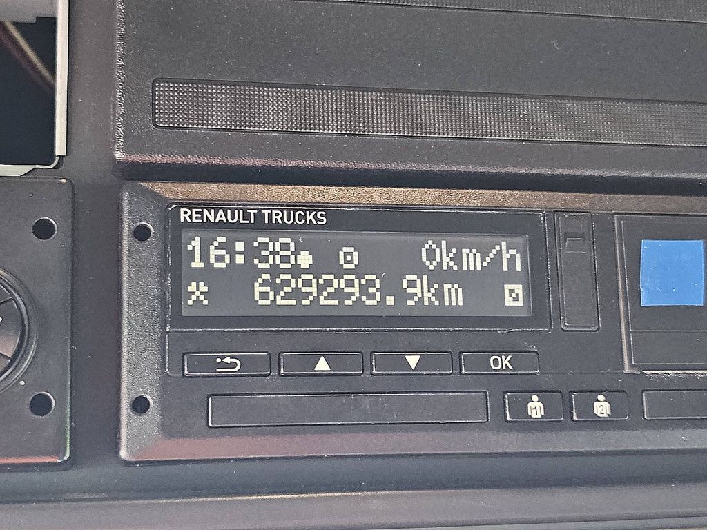 RENAULT T 460 6x2 steeraxle lift