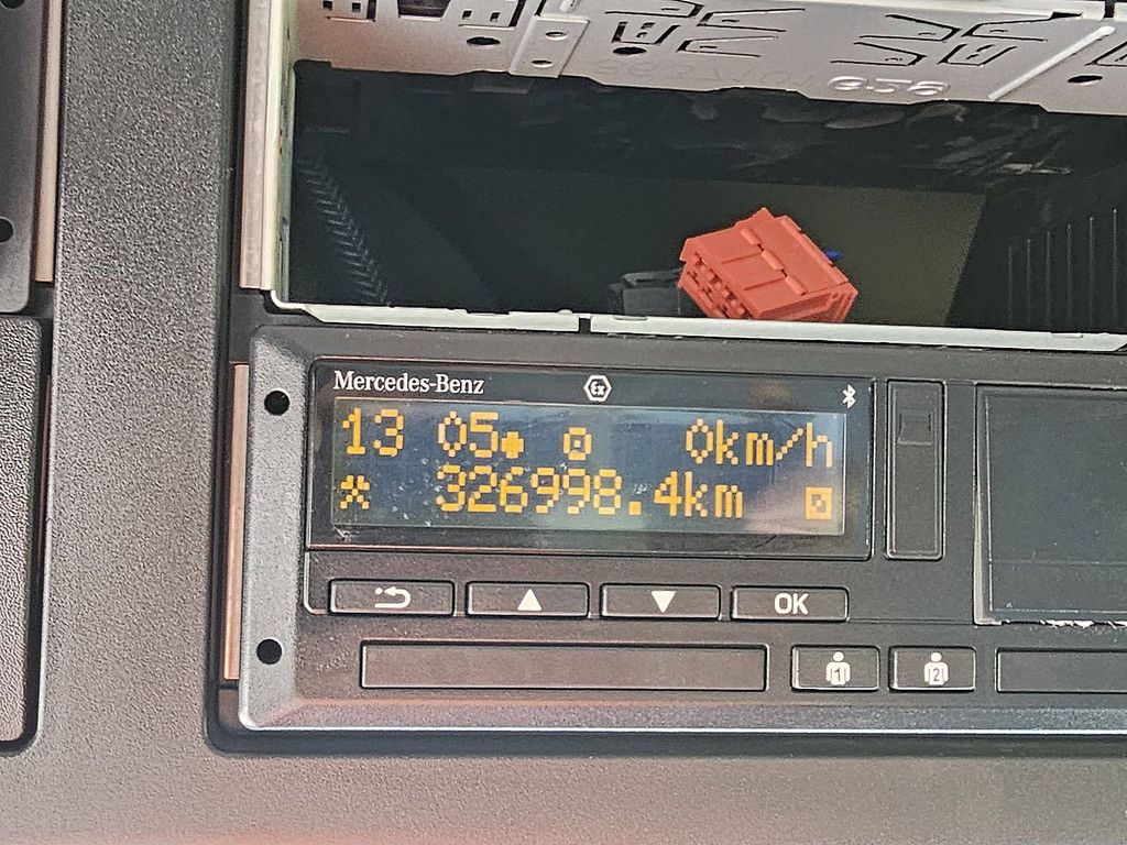 MERCEDES-BENZ ACTROS 1843 4x4