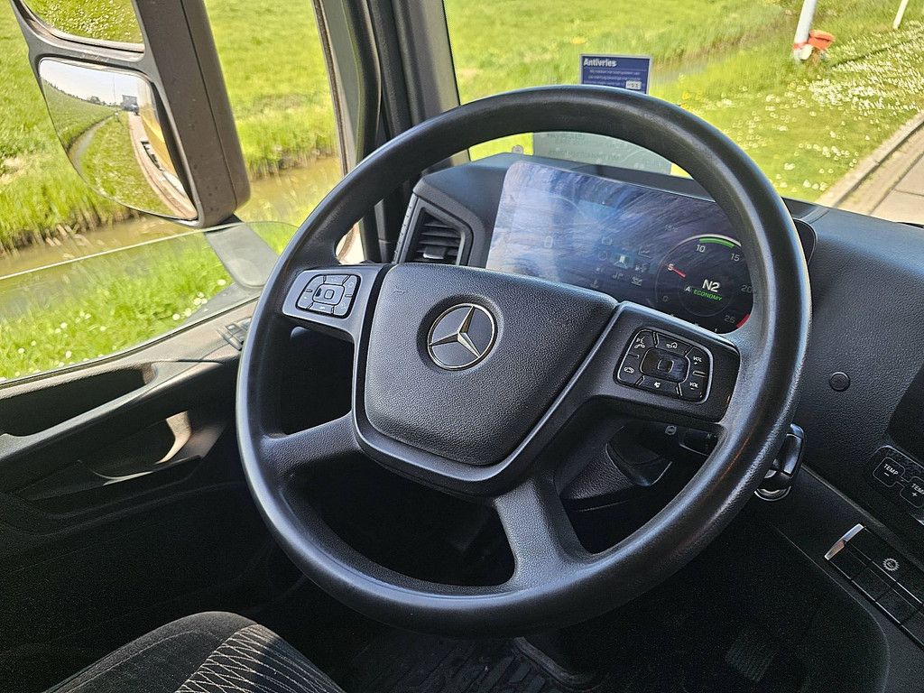 MERCEDES-BENZ ACTROS 1843 4x4