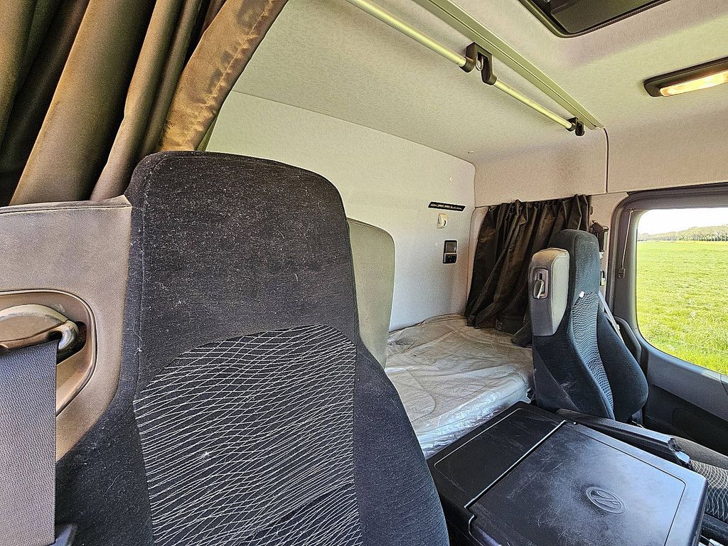 MERCEDES-BENZ ACTROS 1843 4x4