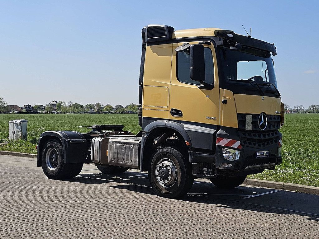 MERCEDES-BENZ ACTROS 1843 4x4