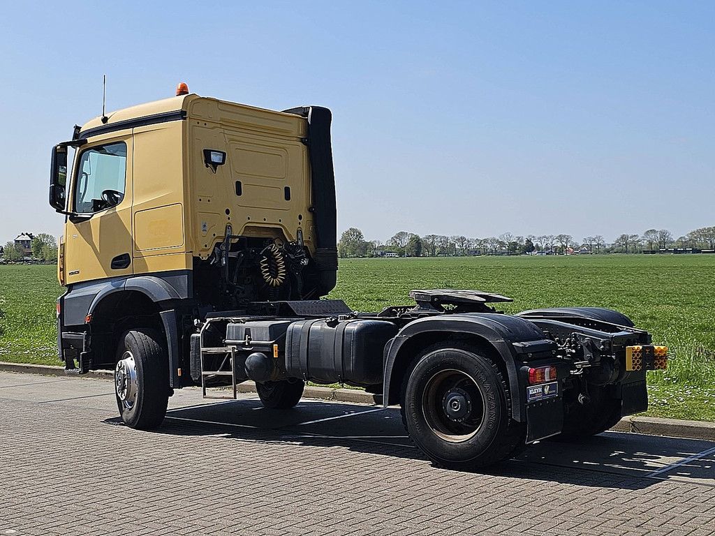 MERCEDES-BENZ ACTROS 1843 4x4