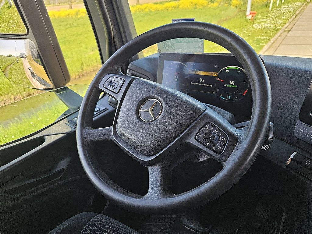 MERCEDES-BENZ ACTROS 1843 4x4