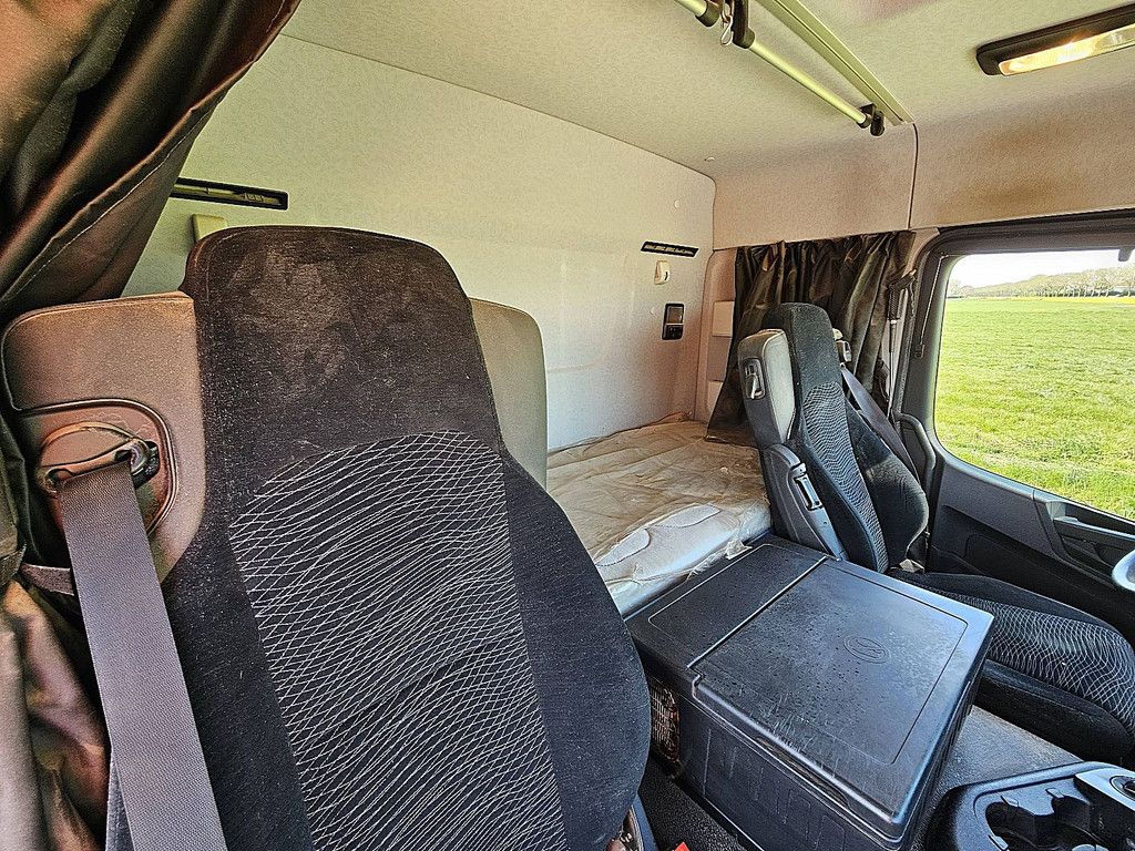 MERCEDES-BENZ ACTROS 1843 4x4